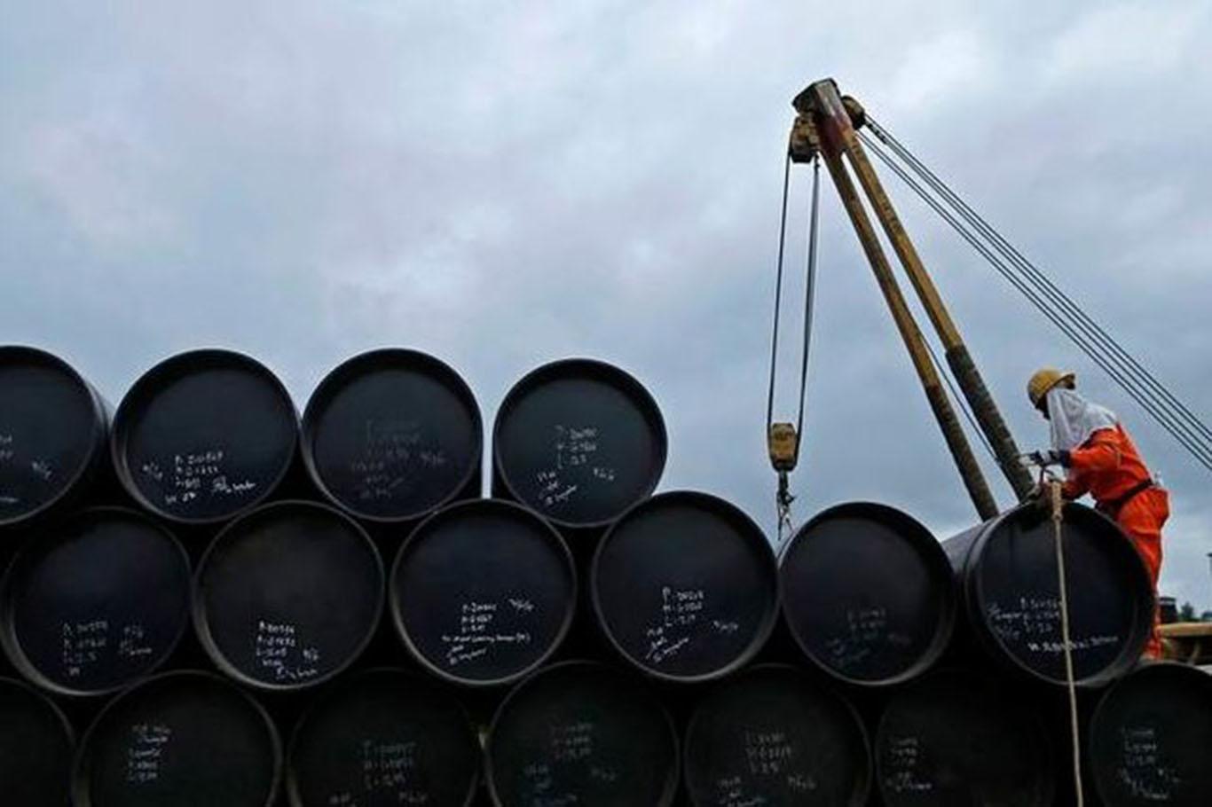 Japonya İran'dan yeniden ham petrol almaya başladı